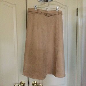 Gorgeous Ann Taylor Factory sand color faux suede a-line skirt size 12 NWT